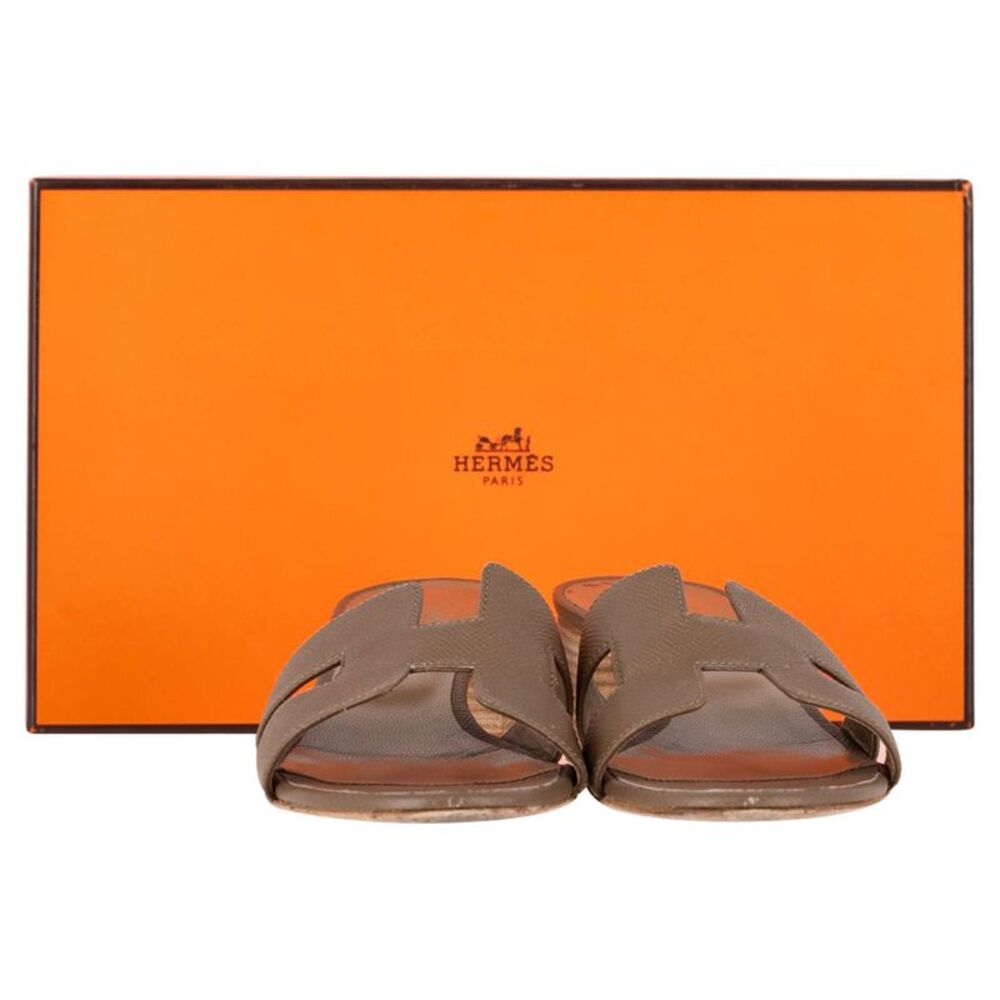 Hermès Oasis Sandals in Brown Leather - Picture 7 of 7